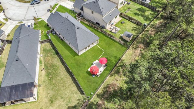 2227 Dellwood Bay Lane, Pinehurst, TX 77362