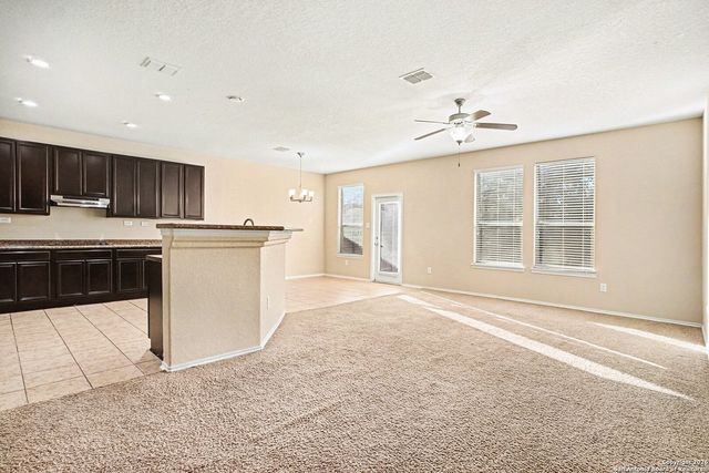 136 Prairie Falcon, Boerne, TX 78006