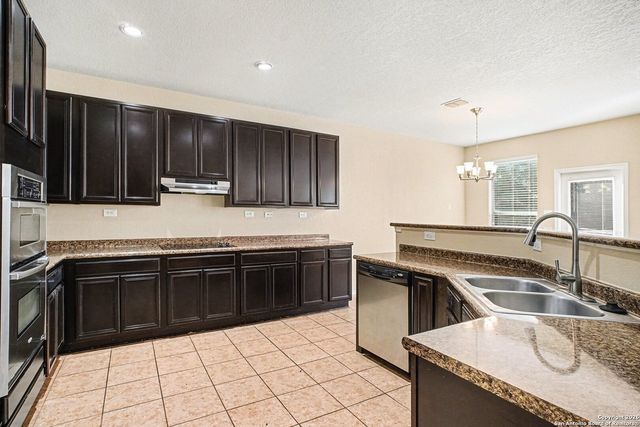 136 Prairie Falcon, Boerne, TX 78006