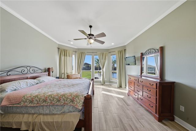 5425 Kitty Hawk Dr, Corpus Christi, TX 78414