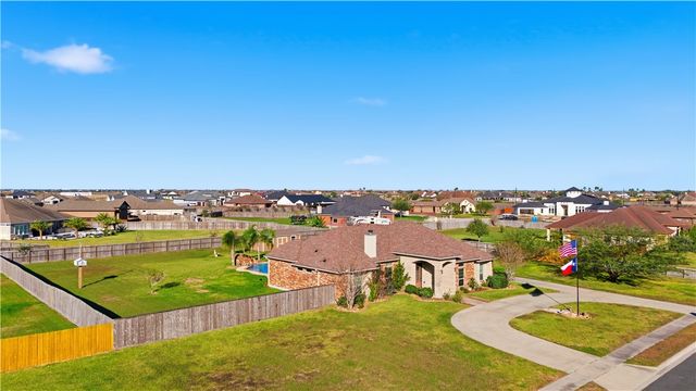 5425 Kitty Hawk Dr, Corpus Christi, TX 78414