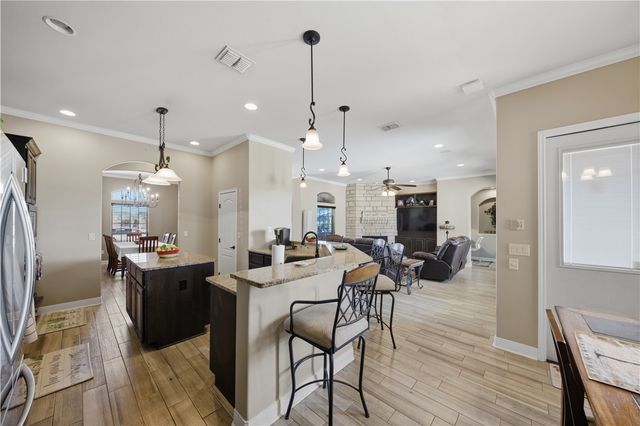 5425 Kitty Hawk Dr, Corpus Christi, TX 78414