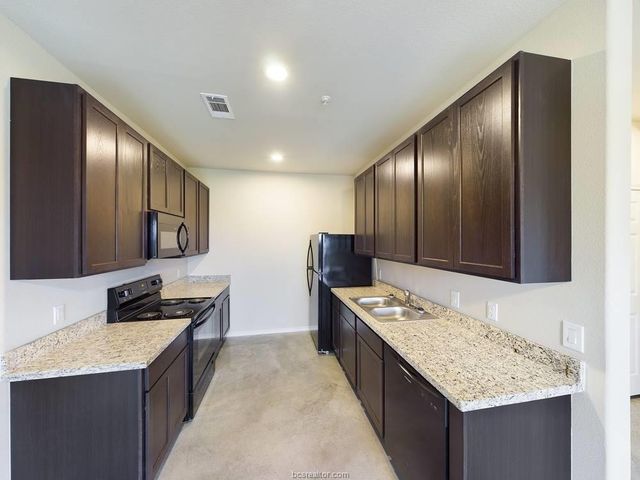 2910 Town Square Avenue 2101, Bryan, TX 77802