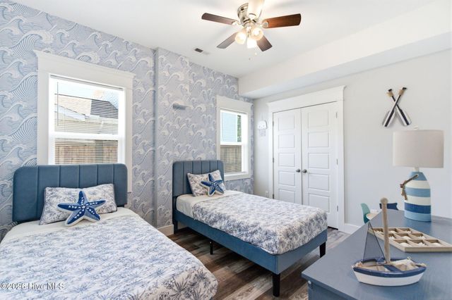 903 Ocean Boulevard Unit 1, Carolina Beach, NC 28428