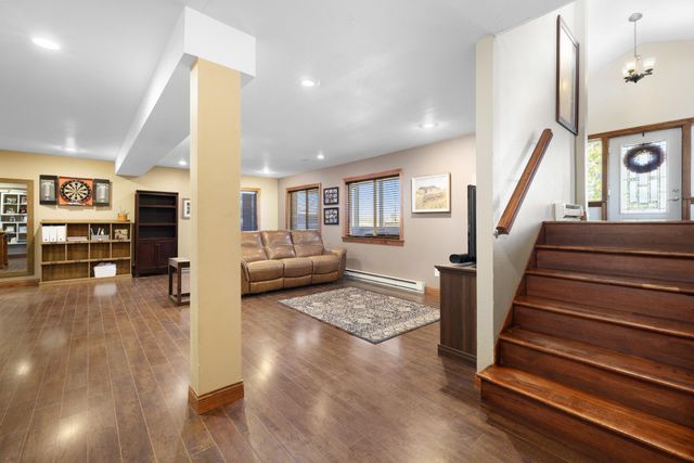 2500 62nd St SE, Minot, ND 58701