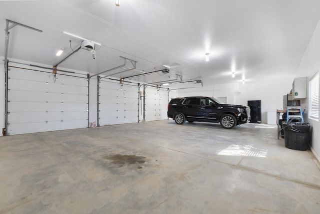 2500 62nd St SE, Minot, ND 58701