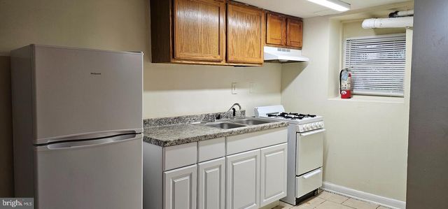 4031 GREENMOUNT AVE, Baltimore, MD 21218