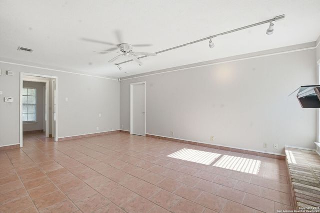 14114 kint circle, San Antonio, TX 78247