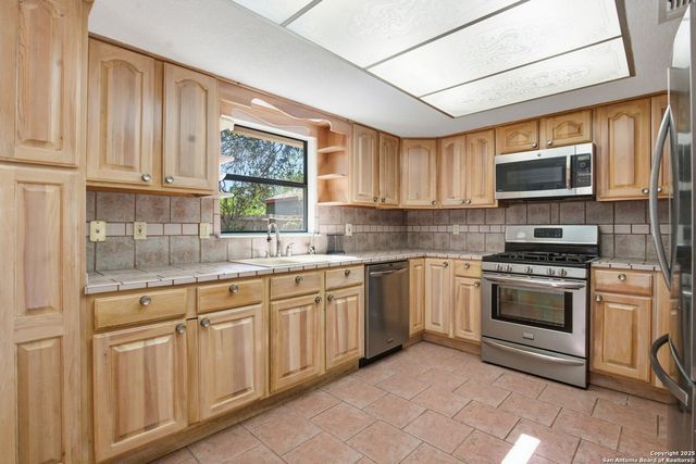 14114 kint circle, San Antonio, TX 78247