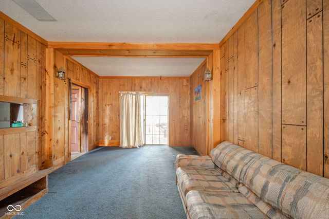 1509 N Buckeye Road, Muncie, IN 47304