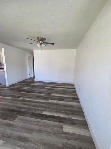 449 NW 53rd St, Lawton, OK 73505