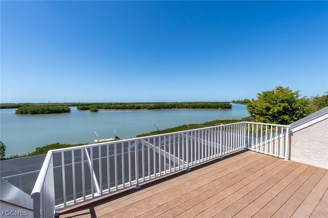 5427 Osprey CT, Sanibel, FL 33957