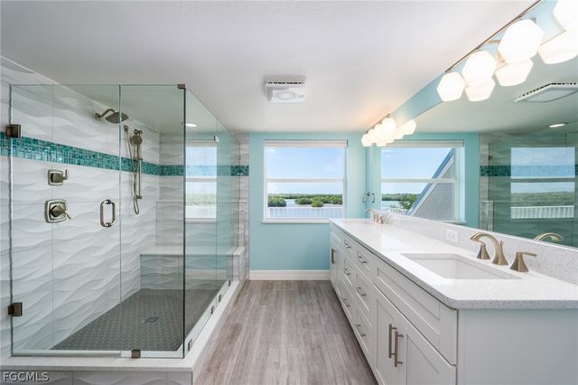 5427 Osprey CT, Sanibel, FL 33957