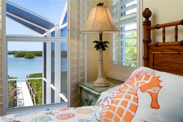 5427 Osprey CT, Sanibel, FL 33957