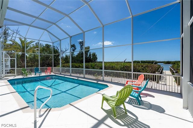 5427 Osprey CT, Sanibel, FL 33957