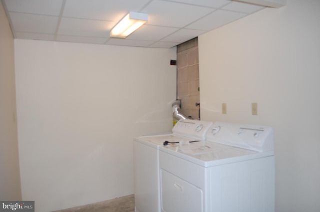 1707 PIN OAK RD, Parkville, MD 21234
