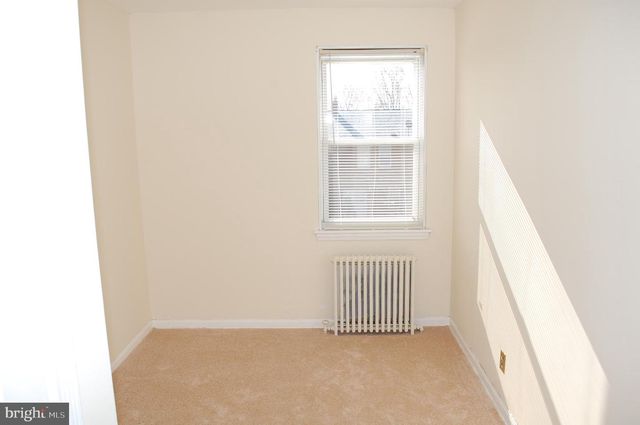 1707 PIN OAK RD, Parkville, MD 21234