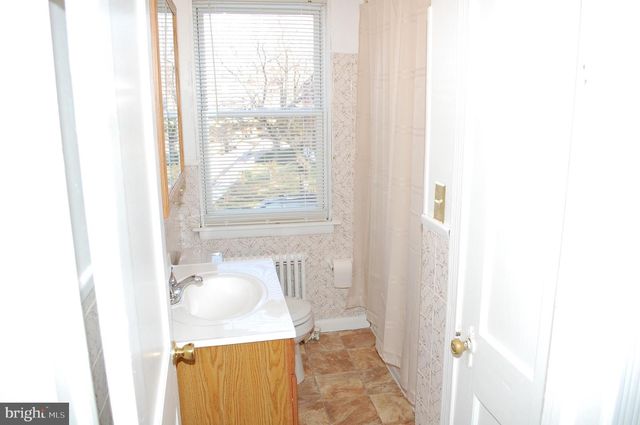 1707 PIN OAK RD, Parkville, MD 21234