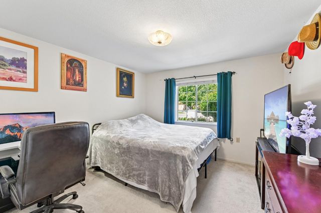8101 Arroyo Vista Dr, Sacramento, CA 95823