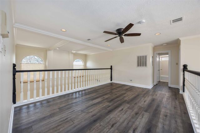 11930 Carriage Hill Drive, Houston, TX 77077