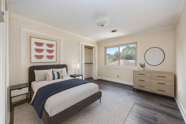 11930 Carriage Hill Drive, Houston, TX 77077