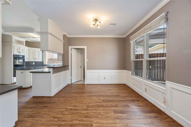 11930 Carriage Hill Drive, Houston, TX 77077