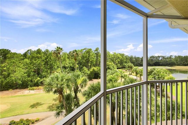 4874 Hampshire CT 303, Naples, FL 34112
