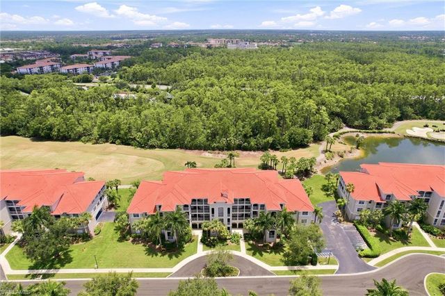 4874 Hampshire CT 303, Naples, FL 34112