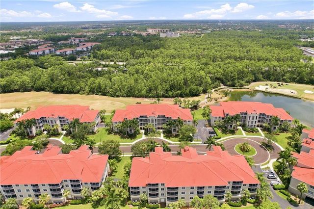 4874 Hampshire CT 303, Naples, FL 34112
