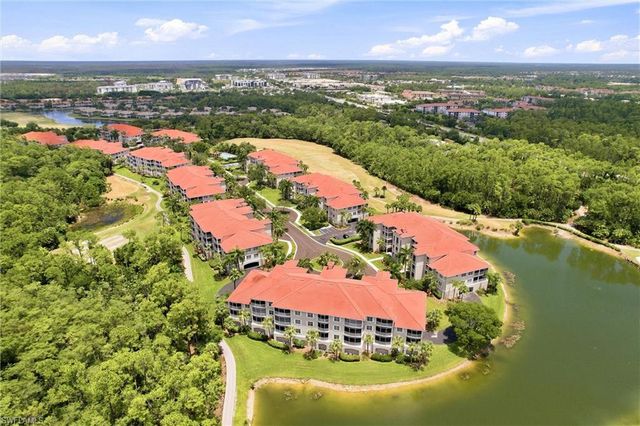 4874 Hampshire CT 303, Naples, FL 34112