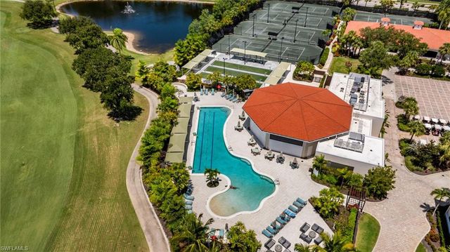 4874 Hampshire CT 303, Naples, FL 34112