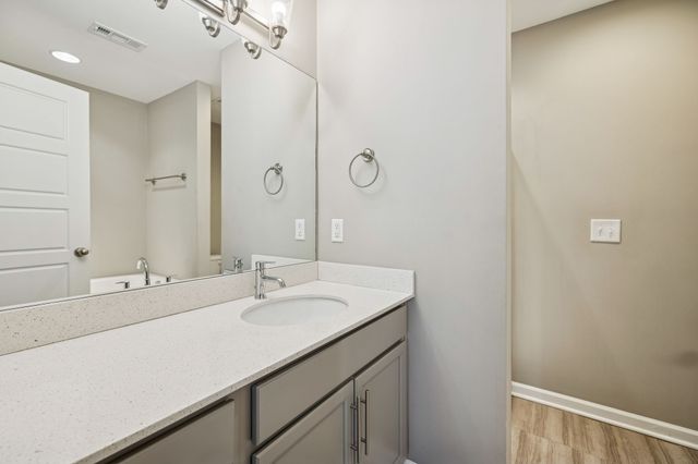 3219 Clemons Cir, Murfreesboro, TN 37128