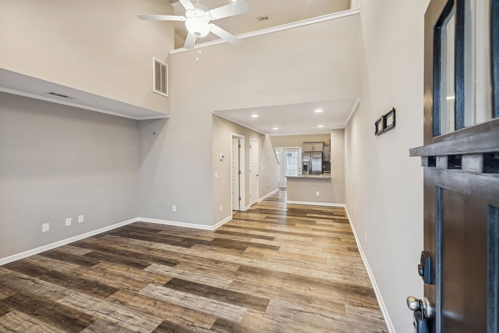 3219 Clemons Cir, Murfreesboro, TN 37128