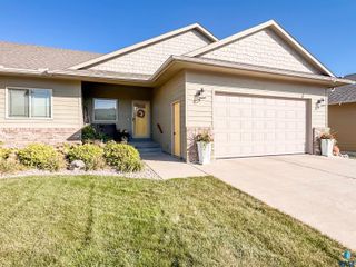 4210 S Banyan Ave Avenue, Sioux Falls, SD 57110