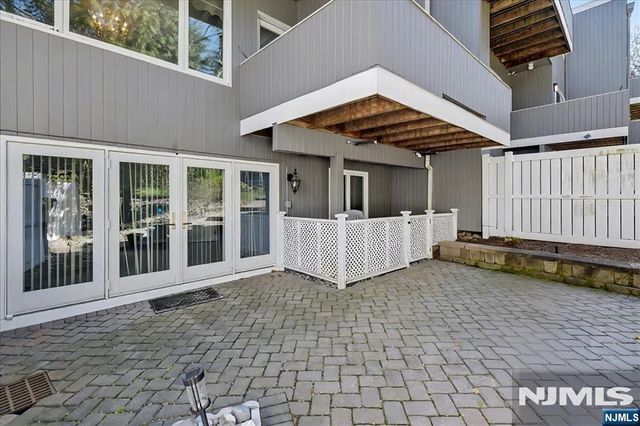 376 Kenwood 9, Englewood, NJ 07631