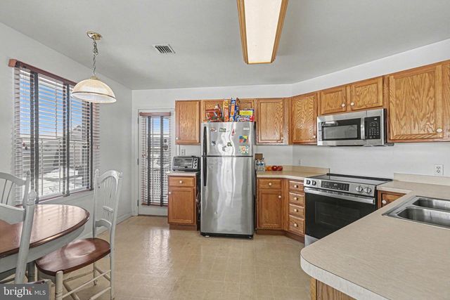 4545 DEER PATH RD, Harrisburg, PA 17110