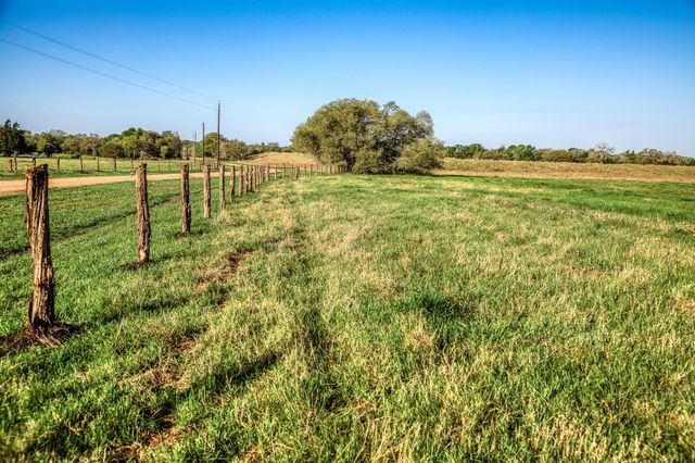 Tracts 10&11 Fieldcrest Ln, Burton, TX 77835