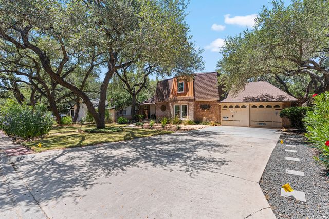 11207 Whispering Wind St, San Antonio, TX 78230