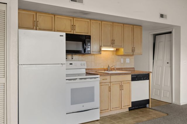 510 Abby Lane 7, Branson, MO 65616