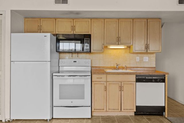 510 Abby Lane 7, Branson, MO 65616