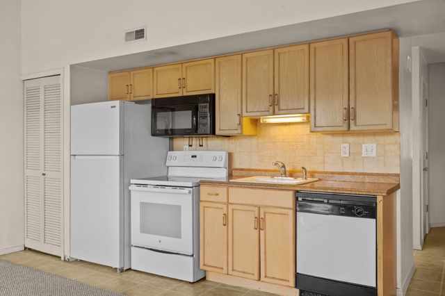 510 Abby Lane 7, Branson, MO 65616