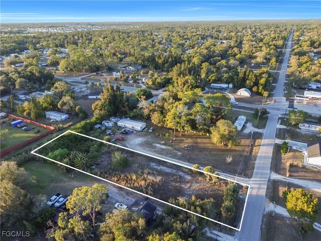 7758 McDaniel DR, North Fort Myers, FL 33917