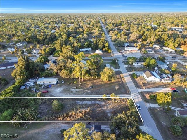 7758 McDaniel DR, North Fort Myers, FL 33917