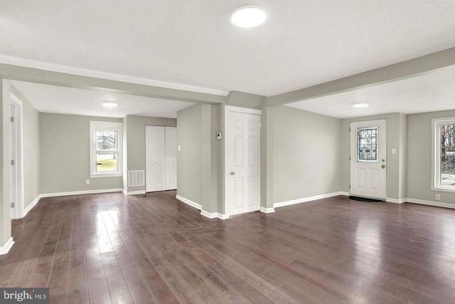 284 MARSH RUN RD, New Cumberland, PA 17070