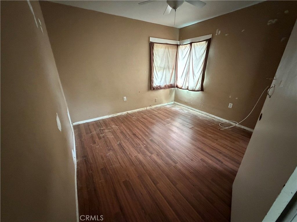 Image 12 of property listing at 5056 W Avenue K12, Lancaster, CA 93536