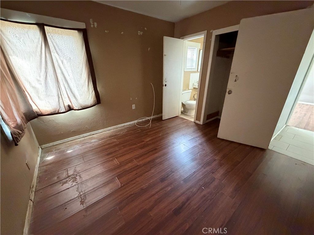 Image 13 of property listing at 5056 W Avenue K12, Lancaster, CA 93536
