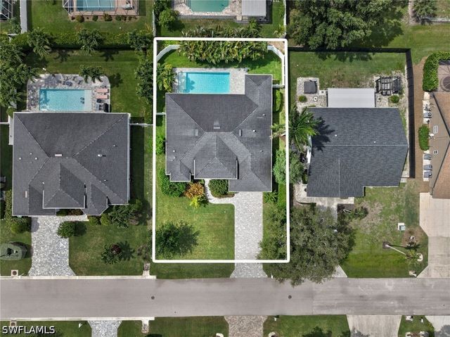 37 Johnnycake DR, Naples, FL 34110
