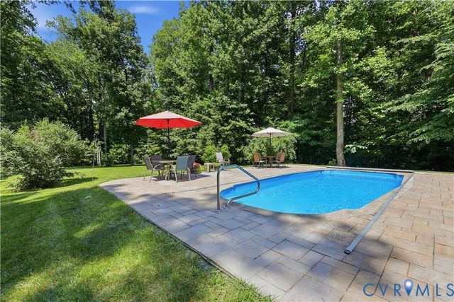7004 Kimberly Jane Ct, Sandston, VA 23150