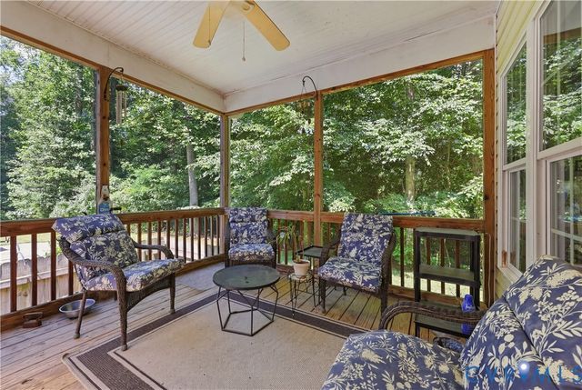 7004 Kimberly Jane Ct, Sandston, VA 23150