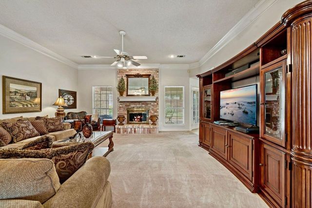 330 39th Street SE, Paris, TX 75462